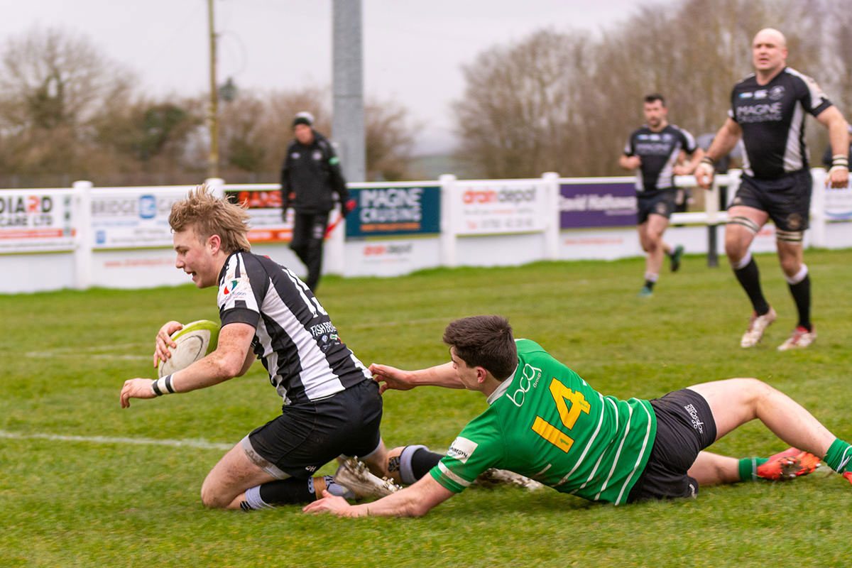 Royal Wootton Bassett RFC Royal Wootton Bassett Move Relentlessly
